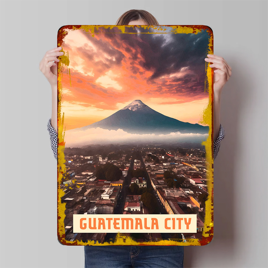 Home Office Guatemala - Guatemala City Skyline met vulkaan zonsondergang